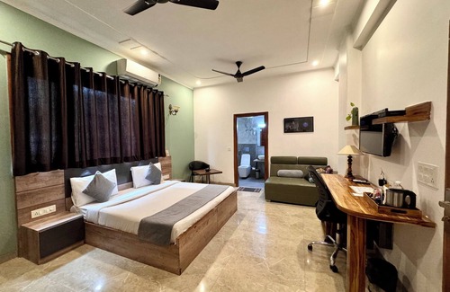 Sector 31 Hotel | Haven Hotel Gurgaon