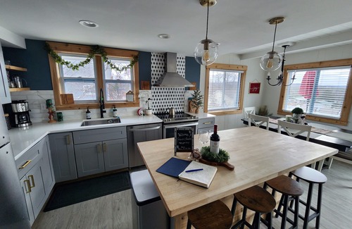 Boyne Falls Casa | Haven House- A Peaceful Up North Retreat. 2 living spaces. 4 bedrooms. Kids toys