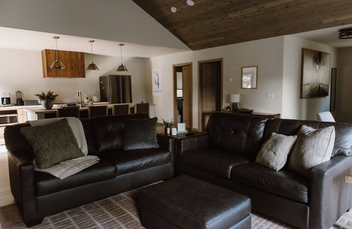 New Lisbon Casa | Haven+Hyde: Charming 2-bd, 1 bath w/HOT TUB in Castle Rock Lake, WI