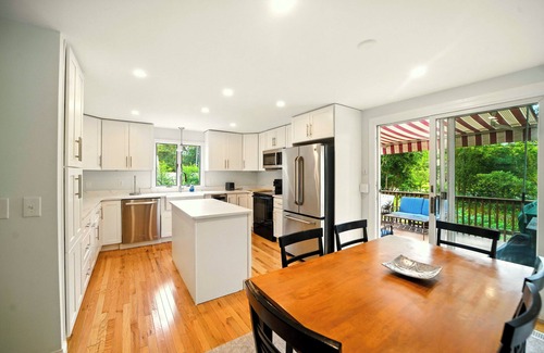 East Falmouth Casa | Haven in Hatchville - newly renovated home