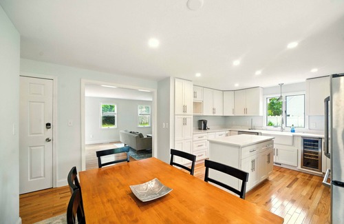 East Falmouth Casa | Haven in Hatchville - newly renovated home