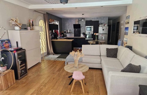 Saint-Medard-en-Jalles Casa | Haven of peace with heated pool, 30 minutes from Bordeaux and the ocean.