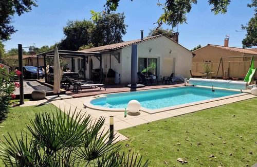 Saint-Medard-en-Jalles Casa | Haven of peace with heated pool, 30 minutes from Bordeaux and the ocean.