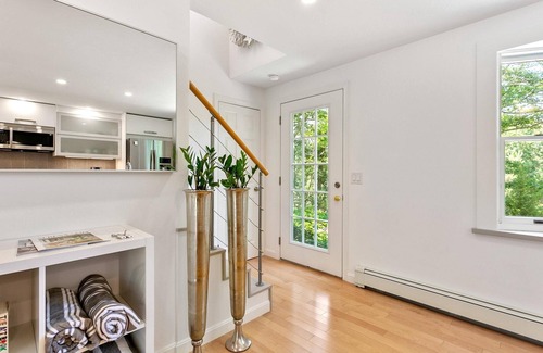 West Barnstable Casa | Haven on the hill Escape to your very own private oasis on the hill this summer!