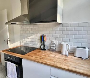 Seine-et-Marne Apartamento | Haven Park - Appartement entier spacieux de 4 chambres 10 min RER D, 35 min de Paris, NETFLIX, FIBRE OPTIQUE, PLACE DE PARKING