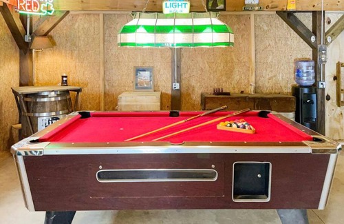 Kerhonkson Casa | Haven Retreat in Catskills w Hot Tub & Bar Hall