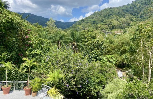 Glencoe Casa | Havenhill is a scenic & happening Escape for 7!