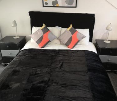 Pettits Casa | Havering Hotel