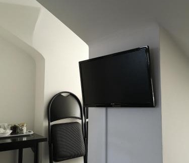 Pettits Casa | Havering Hotel