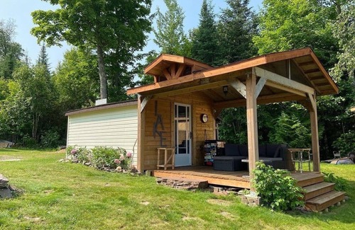 Algoma District Cabaña | Havilland Bay Cottage on Beautiful Lake Superior
