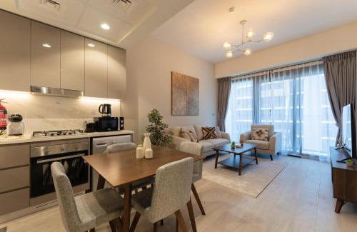 Nad Al Sheba Apartamento | HAVN - 1 Bedroom Unit in Azizi Riviera, Meydan