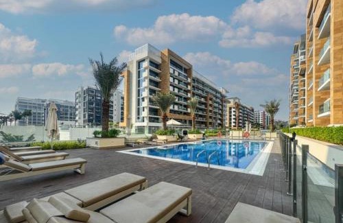 Nad Al Sheba Apartamento | HAVN - 1 Bedroom Unit in Azizi Riviera, Meydan