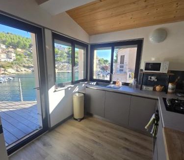 Calanque de Morgiou Apartamento | Havre de paix les pieds dans l eau