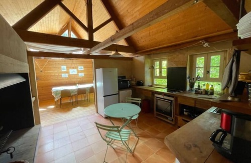 Carves Casa | Havre de Paix: Maison de Campagne Avec Piscine
