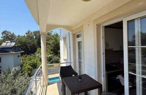 Ciftlik Apartamento | Havuzlu Modern Daire