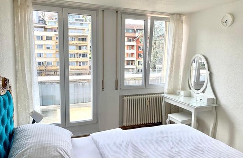 Lucerne Apartamento | Hawa Apartment - two balcony - by PA