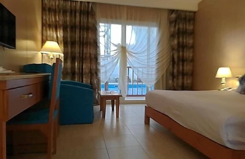 Al Ahyaa Hotel | Hawaii Caesar Dreams Resort & Aqua Park - Families and Couples only