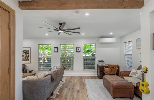 Ewa Casa | Hawaiian Beach Front Home Newly remodeled 1942 Beachfront Luxury Cottage.