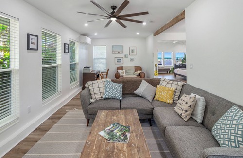 Ewa Casa | Hawaiian Beach Front Home Newly remodeled 1942 Beachfront Luxury Cottage.