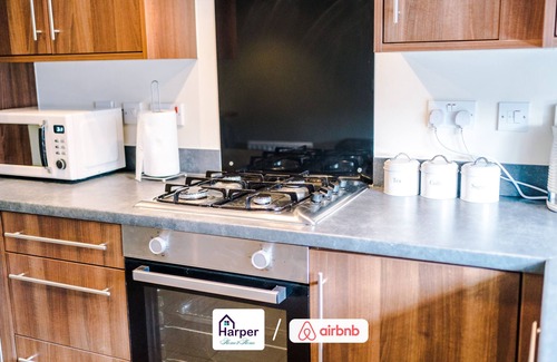 Ewloe Casa | Hawarden/Semi/Lounge Diner/Driveway Parking