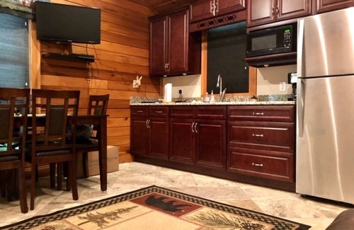 Bastian Casa | Hawk's Nest Mountaintop House retreat with trails to waterfall