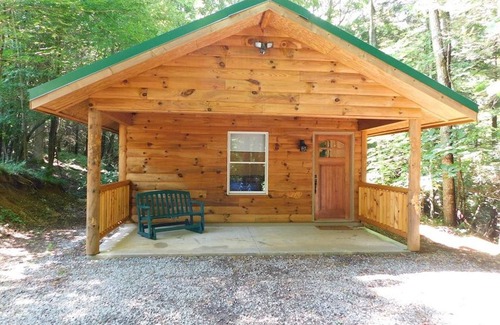 Bastian Casa | Hawk's Nest Mountaintop House retreat with trails to waterfall
