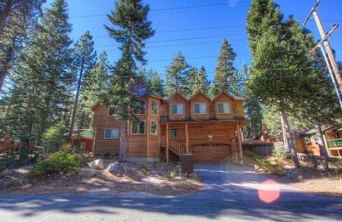 North Upper Truckee Casa | Hawks View Hideaway by Lake Tahoe Accommodations