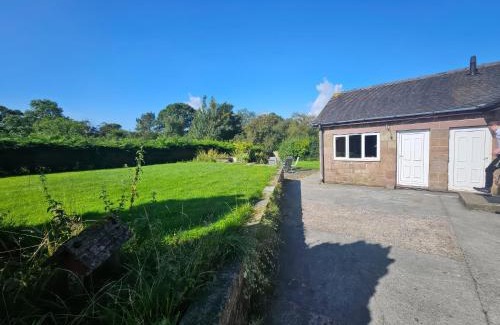 Longnor Casa | Hawksbridge Bungalow