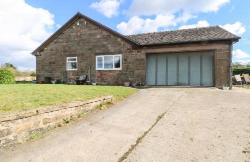 Longnor Casa | Hawksbridge Bungalow