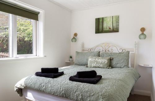 Haworth Casa | 'Haworth Haven', Warm Winter Cottage Getaway