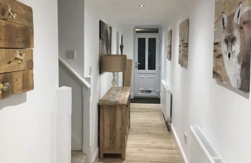 Blacon Casa | Hawthorn House, Cosy 2 Bed Near Chester City Center & Zoo