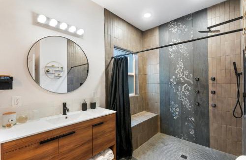 Richmond Apartamento | Hawthorne House C - A+ Location!