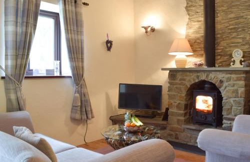 Dinas Cross Casa | Hay Barn - Dinas Country Club