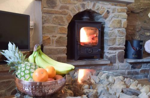 Dinas Cross Casa | Hay Barn - Dinas Country Club