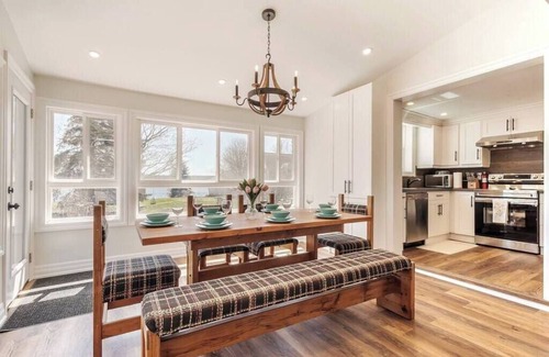 Greater Napanee Chalet De Esquí | Hay Bay waterfront retreat - Joyce's cottage