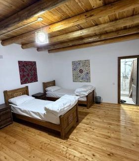 Uzbekistan Casa | Hayat guesthouse nuratau mountain