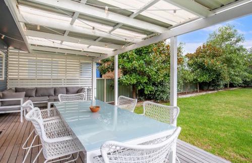 Callala Beach Casa | Hayes Beach House I Award Winner I 4 Mins to Beach