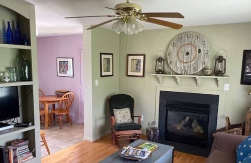 Afton Casa | Hayes Branch Cottage