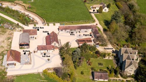 Haresfield Casa | Hayes Farm - 8 Houses