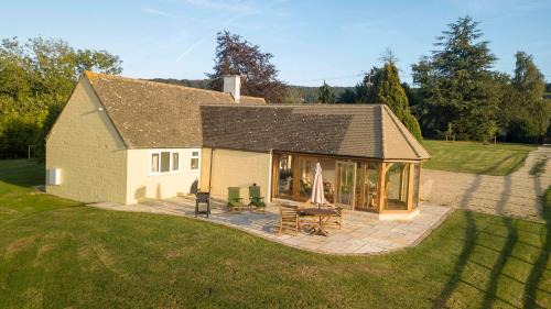 Haresfield Casa | Hayes Farm - 8 Houses