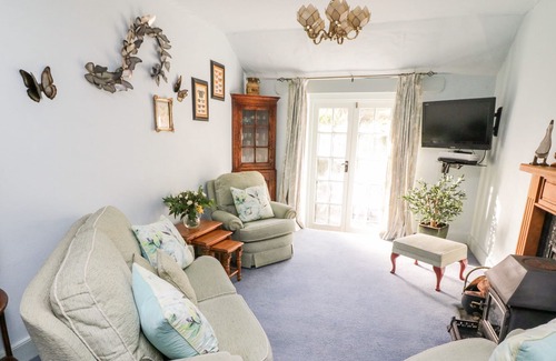 Ebford Cabaña | HAYLOFT AT MAGNOLIA LAKE, family friendly, with open fire in Dawlish