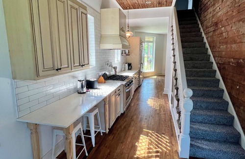 Mount Pleasant Casa | Haylong Hideaway