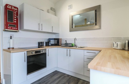 Wouldham Cabaña | HAYMENS WHARF, family friendly, character holiday cottage in Wouldham