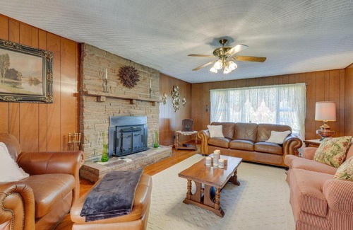Haysi Casa | Haysi Nature Getaway with Fire Pit and On-Site Creek!
