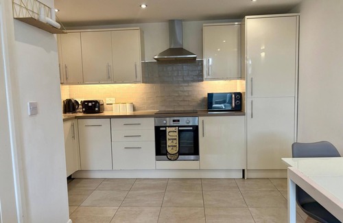 Kirkheaton Apartamento | Apartamento-Grande-Baño privado con ducha-Vista al patio-Free Private Parking