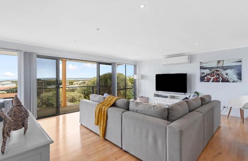 Goolwa Beach Casa | Hazel Beach House with ocean views