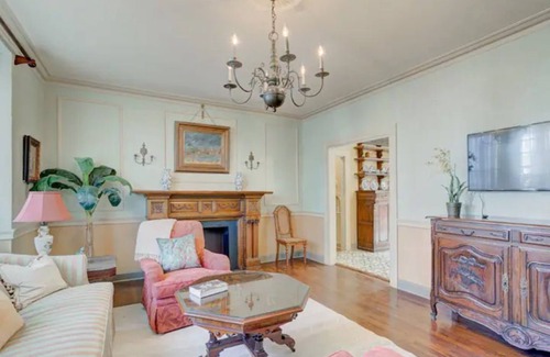 Greater Belhaven Apartamento | “Hazel”-Beautiful 1937 vintage Belhaven Apt.!
