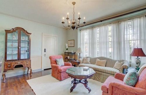 Greater Belhaven Apartamento | “Hazel”-Beautiful 1937 vintage Belhaven Apt.!