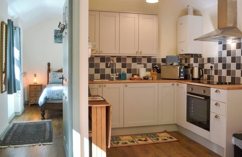 Storwood Cabaña | Hazels Cottage - UK40198