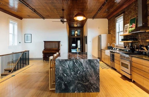 Hudson Casa | HC Turner Building: Expansive Loft in Hudson